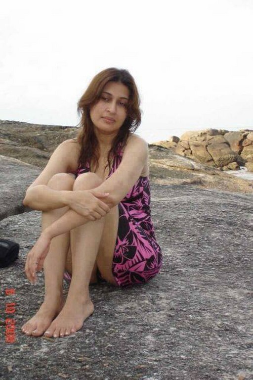 Shaista Wahidi's Controversial Leaked Pictures 