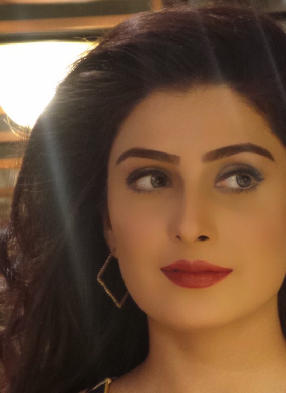 Actress Ayeza Khan Wallpapers 2015 Awam Pk Current Jobs And News For Awam Of Pakistan 2748